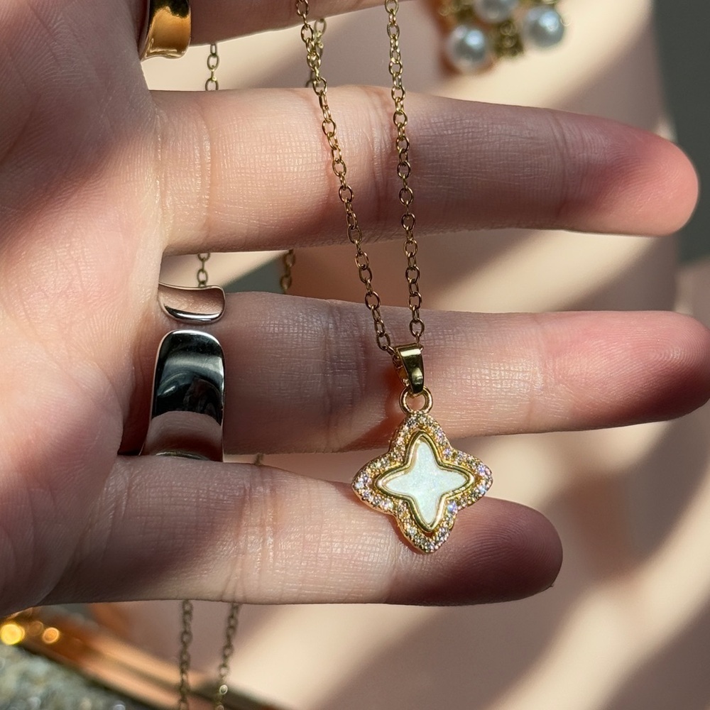 White Enamel Pendant Necklace with Zirconia - Picture 5 of 6
